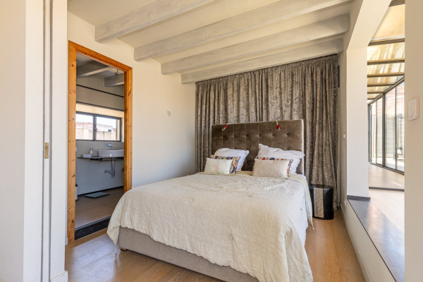 Kernsaniertes Penthouse mit herrlichem Blick über die Dächer der Altstadt Bild 8