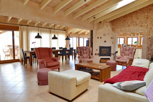 Mediterrane Finca in erhöhter Lage mit Meerblick in Calonge Bild 7