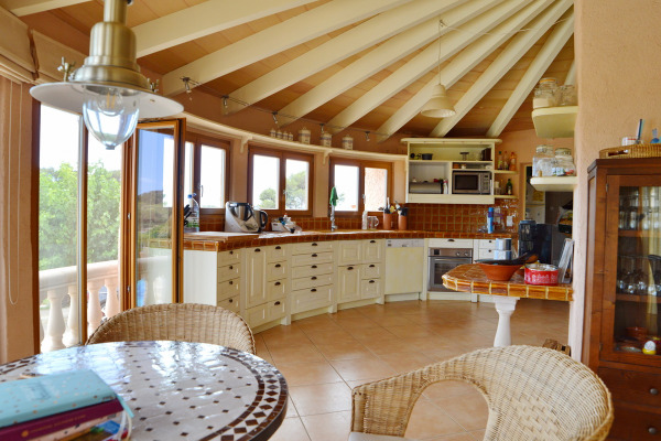 Mediterrane Finca in erhöhter Lage mit Meerblick in Calonge Bild 8