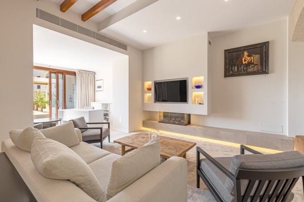 Modernes Apartment mit großzügiger Terrasse im Herzen von Santa Maria Bild 5