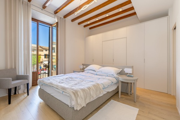 Modernes Apartment mit großzügiger Terrasse im Herzen von Santa Maria Bild 8