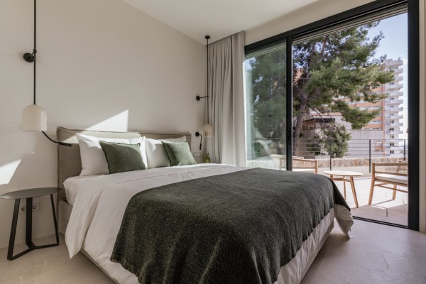 Elegante Neubauwohnung mit privatem Pool in Cala Mayor Bild 8