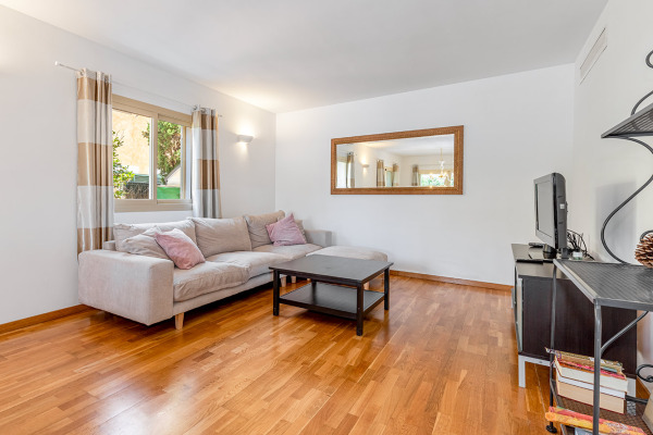 Mediterranes Haus mit Teilmeerblick in Puig de Ros Bild 4