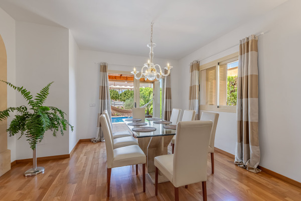 Mediterranes Haus mit Teilmeerblick in Puig de Ros Bild 5