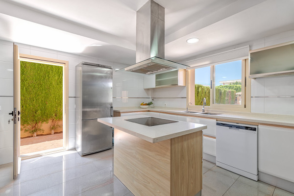 Mediterranes Haus mit Teilmeerblick in Puig de Ros Bild 6