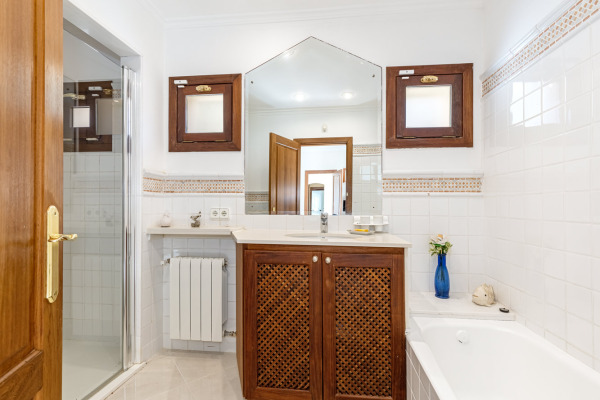 Mediterrane Villa mit einem schönen Garten und viel Privatsphäre in Palmanova Bild 9