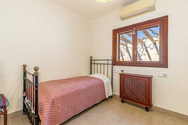 Mediterrane Villa mit einem schönen Garten und viel Privatsphäre in Palmanova Bild 11