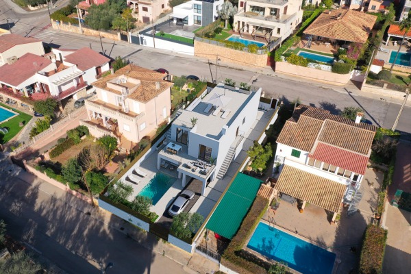 Neugebaute Villa mit Pool in Sa Cabaneta Bild 2