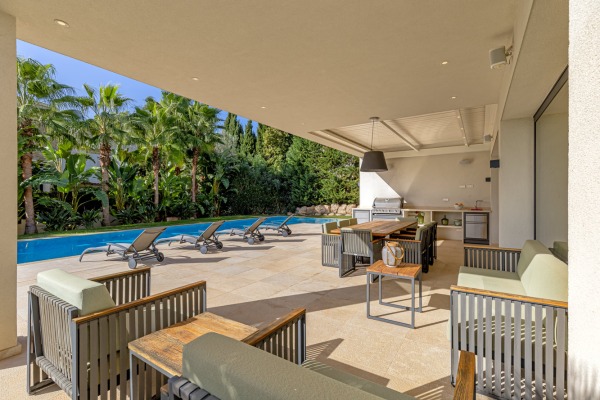 Exklusive Luxusvilla im modernen Baustil in Santa Ponsa Bild 5
