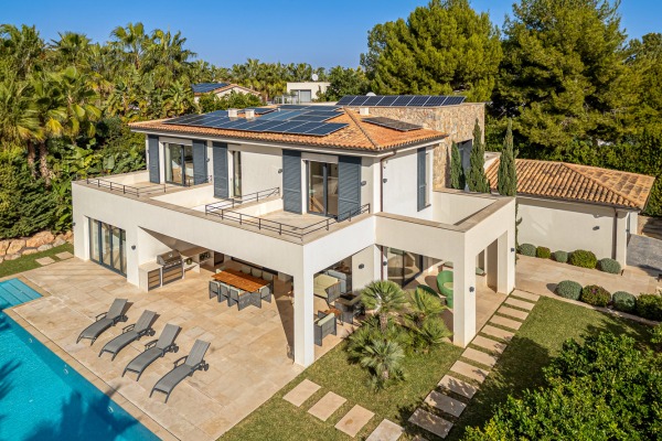 Exklusive Luxusvilla im modernen Baustil in Santa Ponsa Bild 6
