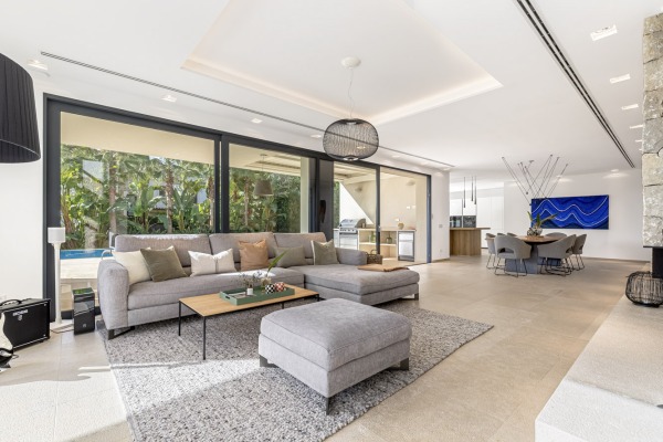 Exklusive Luxusvilla im modernen Baustil in Santa Ponsa Bild 5