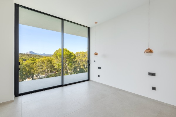 Neugebaute Luxusvilla mit herrlichem Panoramablick in Santa Ponsa Bild 11
