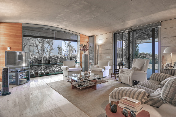 Luxusvilla in einzigartiger Lage in erster Meereslinie von Son Veri Nou Bild 5