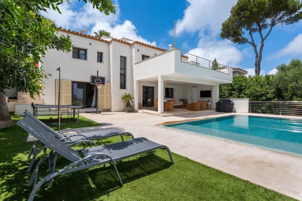 Moderne Villa mit Pool nah am Meer in El Toro Bild 3