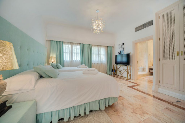 Mediterrane Villa mit Ferienvermietlizenz in begehrter Lage von Son Vida Bild 10