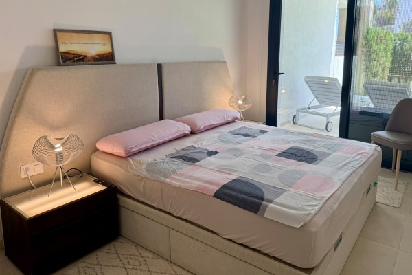 Erdgeschosswohnung mit privatem Garten in Portocolom Bild 8