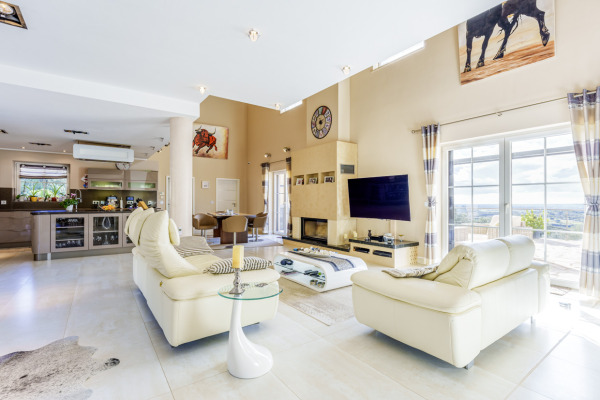 Exklusives Finca Anwesen mit traumhaftem Panoramablick nahe Son Macia Bild 6