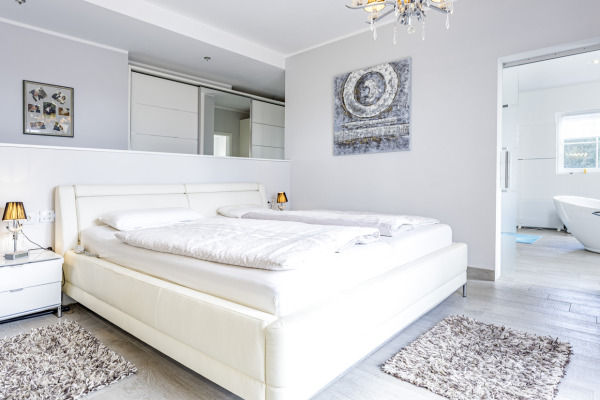 Exklusives Finca Anwesen mit traumhaftem Panoramablick nahe Son Macia Bild 10