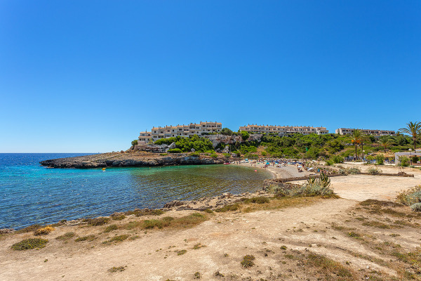 Modernes, neuwertiges Apartment in Strandnähe in Cala Murada Bild 2