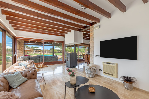 Stilvolle Finca mit Pool und Lizenz zur Ferienvermietung in Lloseta Bild 4