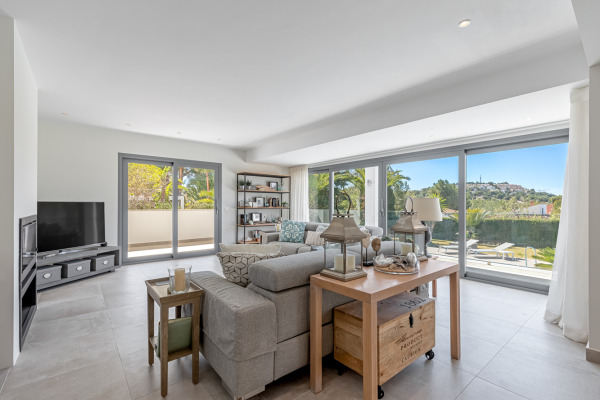 Exklusive, modernisierte Villa mit Pool in Santa Ponsa Bild 5