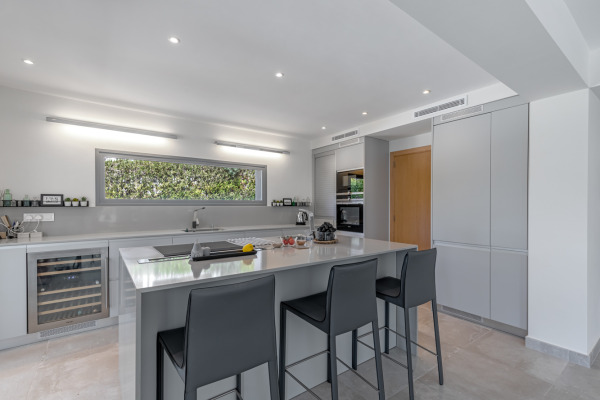 Exklusive, modernisierte Villa mit Pool in Santa Ponsa Bild 6