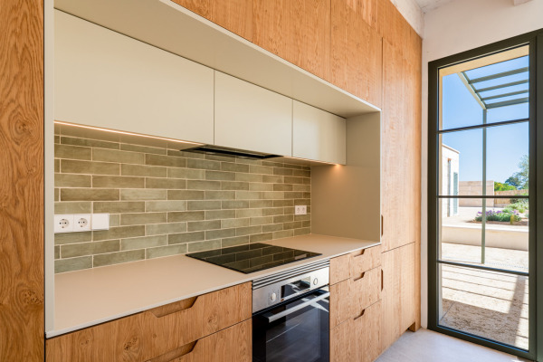 Modernes Neubau-Stadthaus mit großem Pool in Llubi in der Inselmitte Bild 8