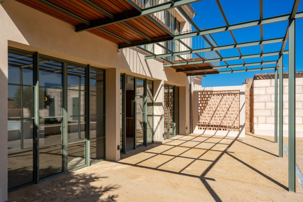 Modernes Neubau-Stadthaus mit großem Pool in Llubi in der Inselmitte Bild 9