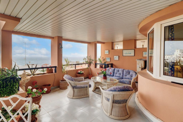 Meerblick-Apartment mit tollem Ausblick zum Sanieren in Illetas Bild 3