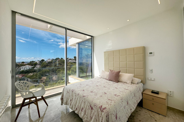 Minimalistische Meerblick-Villa oberhalb des exklusiven Hafens Puerto Portals Bild 10