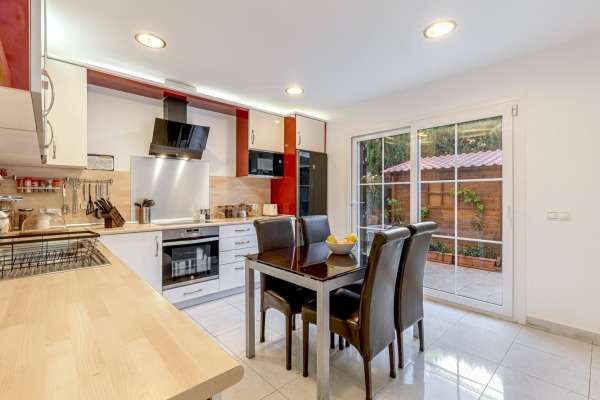 Doppelhaushälfte mit Teilmeerblick und viel Privatsphäre in Puig de Ros Bild 7