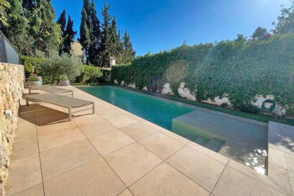 Moderne Doppelhaushälfte mit Meerblick und privatem Pool in Sant Agustin Bild 3