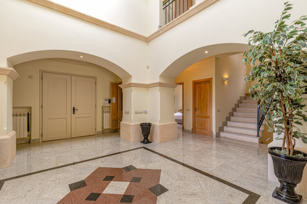 Mediterranes Villen-Anwesen mit Teilmeerblick im Südwesten in Santa Ponsa Bild 8