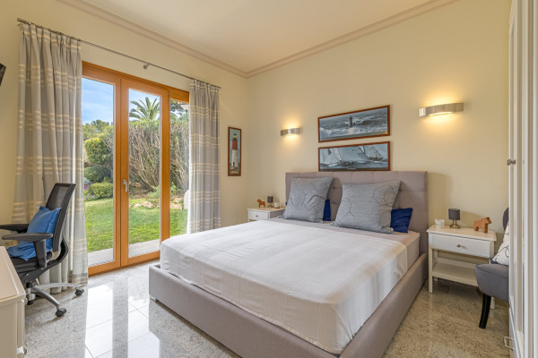 Mediterranes Villen-Anwesen mit Teilmeerblick im Südwesten in Santa Ponsa Bild 11