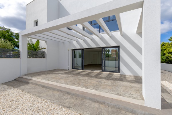 Neugebaute Doppelhaushälfte in der Nähe des Golfplatzes Maioris Bild 3