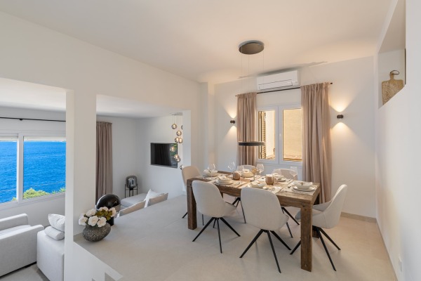 Hochwertig sanierte Doppelhaushälfte mit traumhaftem Meerblick Bild 6