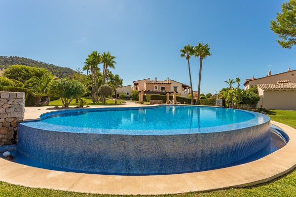 Gepflegte Wohnung in mediterraner Residenz am Golfplatz in Santa Ponsa Bild 12