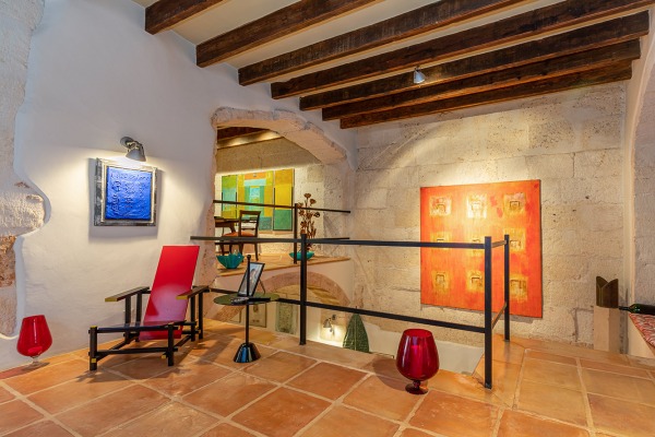 Komplett renoviertes, historisches Stadthaus mit Pool in Felanitx Bild 7