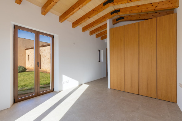 Neubaufinca mit herrlichem Blick nahe Santanyi Bild 9