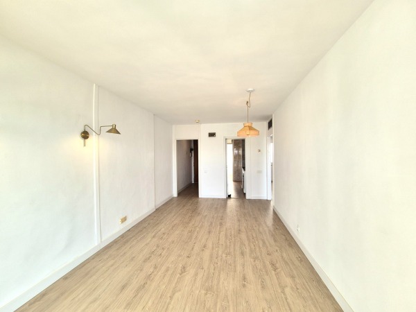Wohnung mit Vermietungsmöglichkeit an der Strandpromenade von Palmanova Bild 4