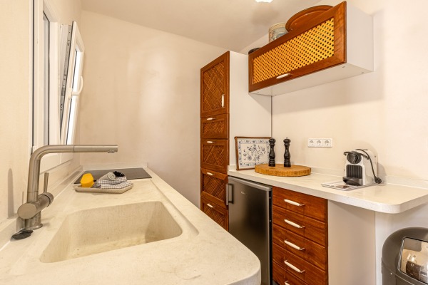 Mediterranes Haus mit Lizenz zur Ferienvermietung direkt am Meer Bild 6