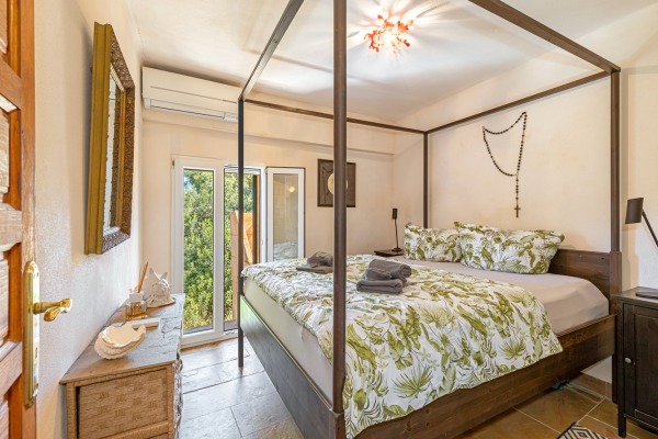 Mediterranes Haus mit Lizenz zur Ferienvermietung direkt am Meer Bild 10