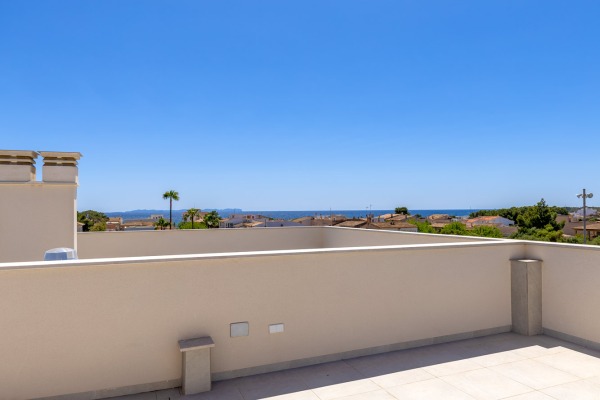 Modernes Reihenhaus mit Pool nahe dem Naturstrand Es Trenc Bild 3