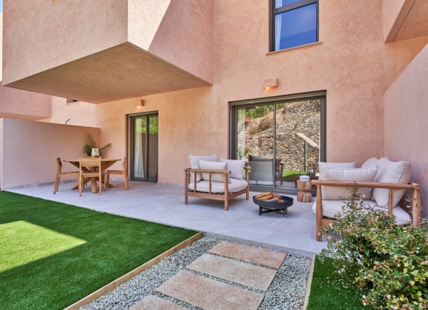 Neubau-Reihenhäuser mit privatem Garten und Gemeinschaftspool in Esporles Bild 3