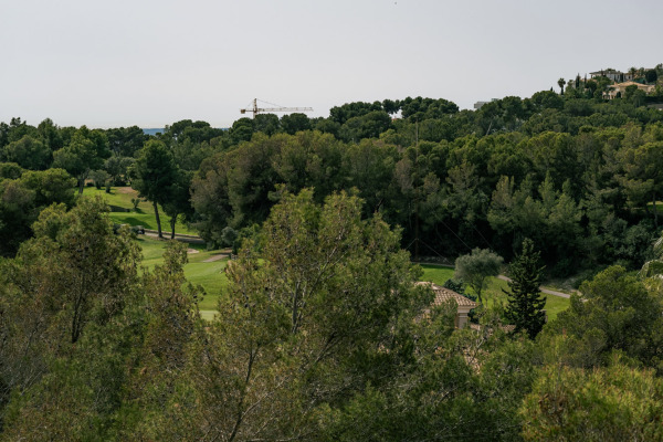 Mediterrane Villa in erhöhter Lage am Golfplatz in Bendinat Bild 5