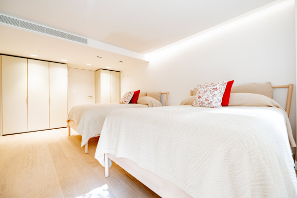 Mediterrane Villa in erhöhter Lage am Golfplatz in Bendinat Bild 12