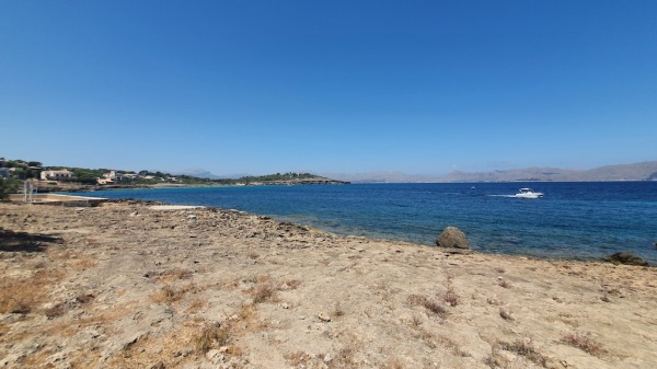 Mediterrane Villa direkt am Meer mit privatem Anlegesteg & Meerzugang Bild 2