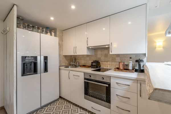 Modernes Apartment mit Teilmeerblick in einer Anlage direkt am Meer Bild 7