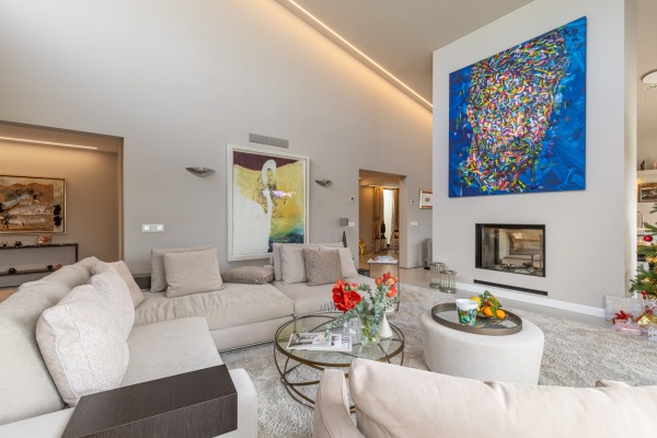 Moderne Villa mit herrlichem Ausblick in leichter Hanglage in Cala Vinyas Bild 6