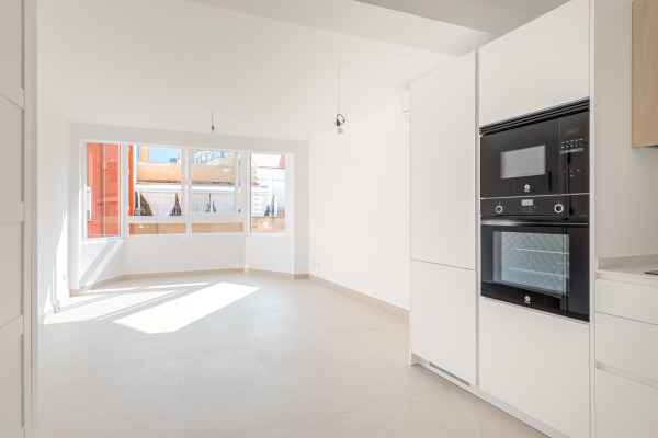 Hochwertig renoviertes Apartment nahe dem Szeneviertel Santa Catalina Bild 2